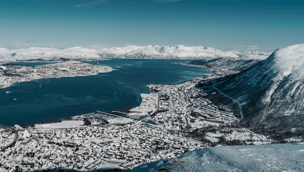 Best Luxury Resorts in Norway With Arctic Fjord Retreat