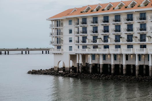 High-End Hotels in Byron Bay With Oceanfront Suites