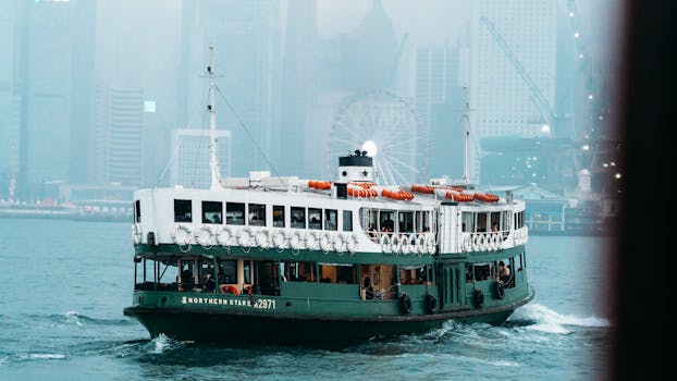 High-End Hotels in Hong Kong With Harbor View Luxury Suites