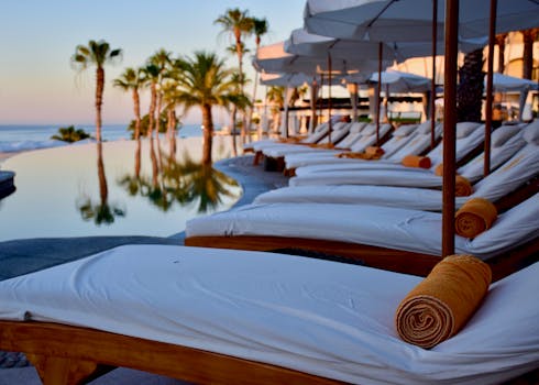 Luxury Hotels With Infinity Pools Facing White Sand Beaches